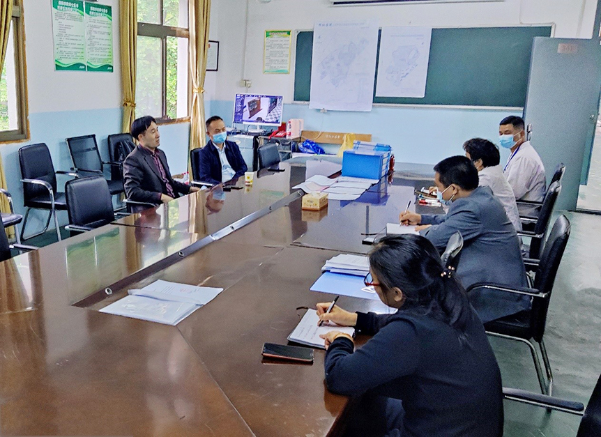李金成到学校疫情防控办公室指导疫情防控工作_邵阳头条网