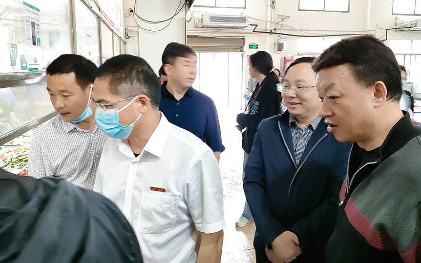后勤服务中心“留住食堂的味道”免费品尝活动受到学子热捧_邵阳头条网