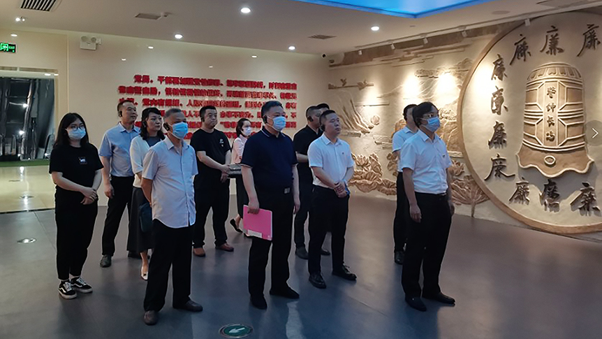 校纪委组织全体纪检监察干部开展廉政警示教育_邵阳头条网