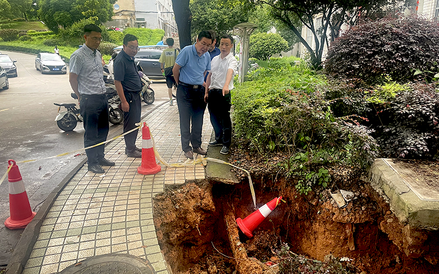 宁立伟带队检查校园安全隐患排查整治工作_邵商网