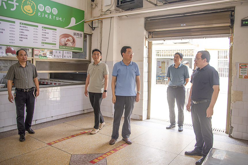 宁立伟、张平带队开展暑假校园安全大检查_邵阳头条网