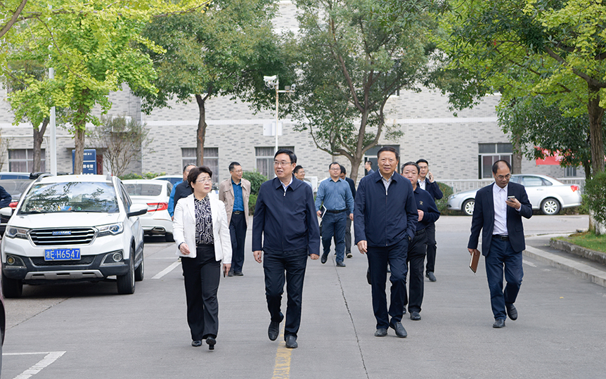 周迎春率队来邵阳学院调研人大工作_邵阳头条网