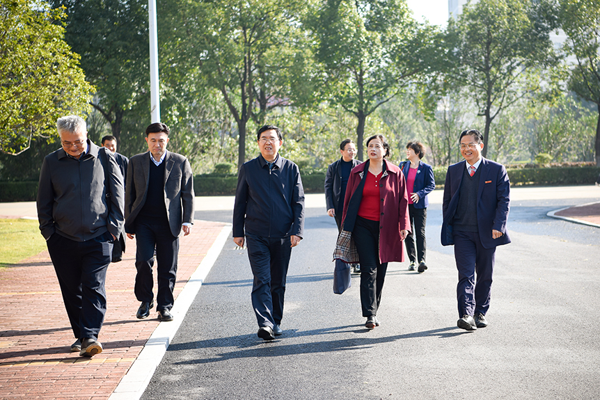 省教育厅副厅长左清一行来邵阳学院开展学科建设和科技成果转化专题调研_邵阳头条网