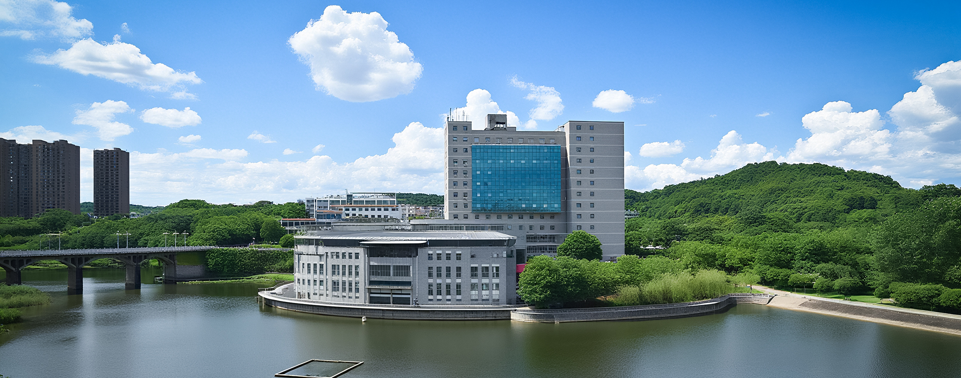 逸夫图书信息？?王龙 2025.8.15.jpg