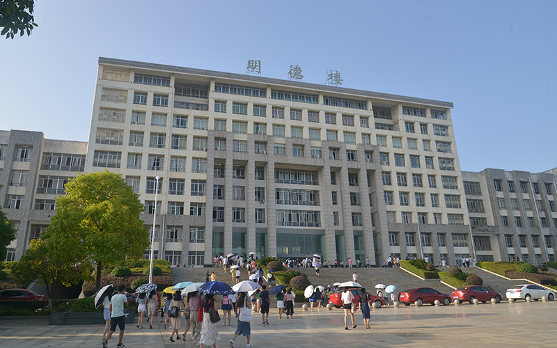 我校迎来秋季开学第一天--邵阳学院